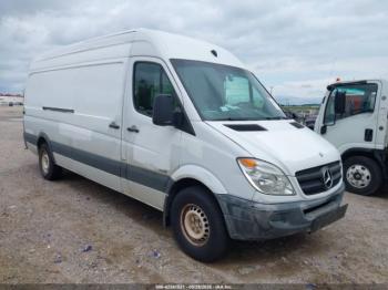  Salvage Mercedes-Benz Sprinter 2500