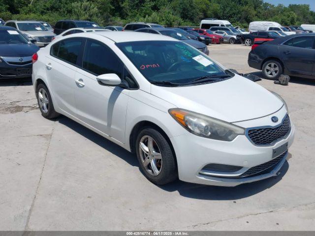 Salvage Kia Forte
