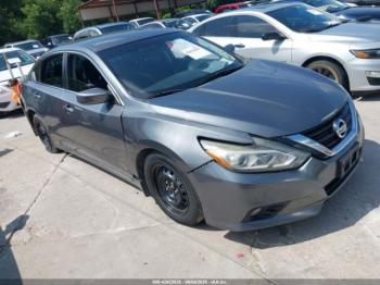  Salvage Nissan Altima
