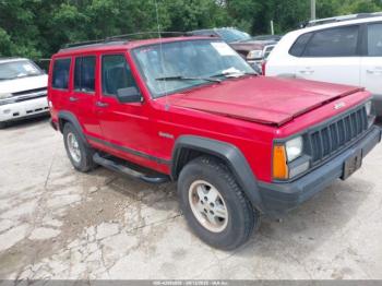  Salvage Jeep Cherokee