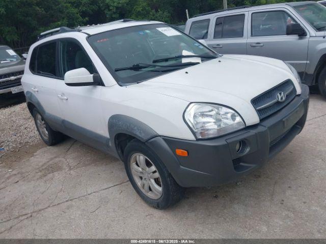  Salvage Hyundai TUCSON