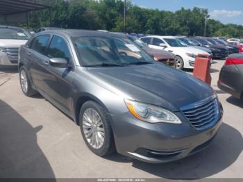  Salvage Chrysler 200
