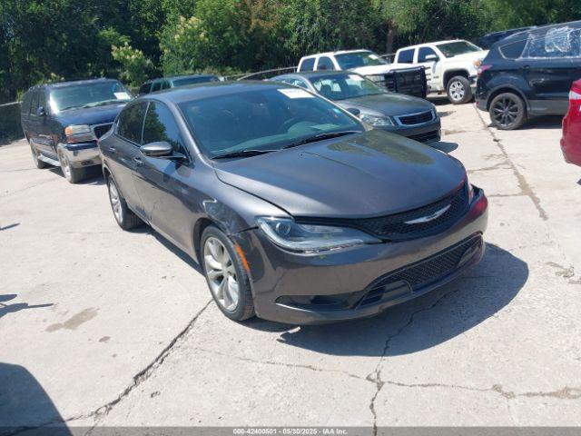  Salvage Chrysler 200