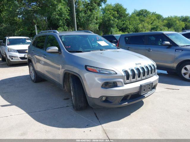  Salvage Jeep Cherokee