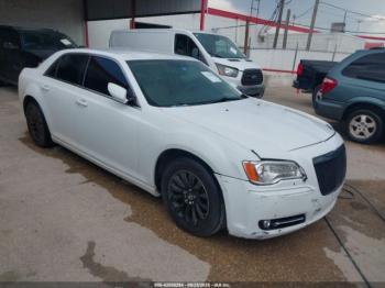  Salvage Chrysler 300
