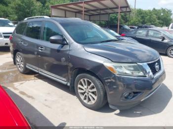  Salvage Nissan Pathfinder