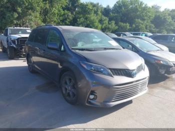  Salvage Toyota Sienna