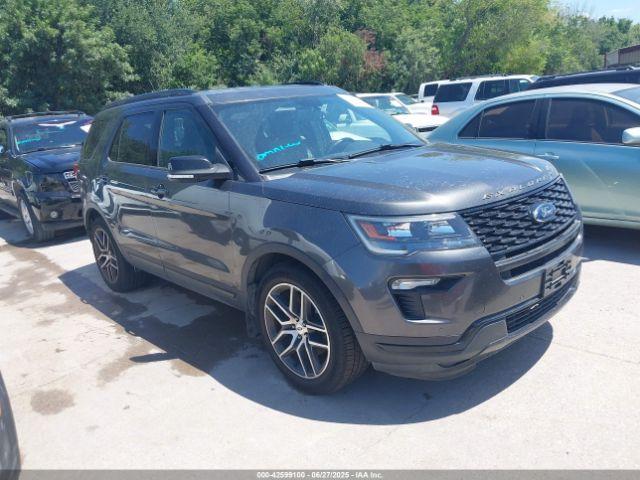  Salvage Ford Explorer