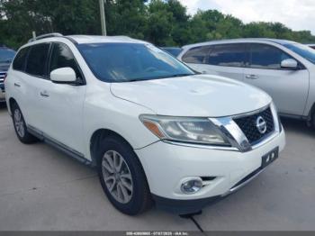  Salvage Nissan Pathfinder