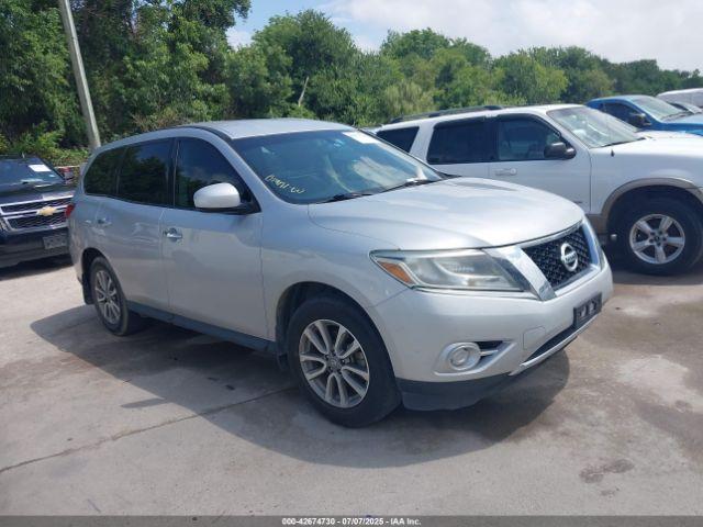  Salvage Nissan Pathfinder
