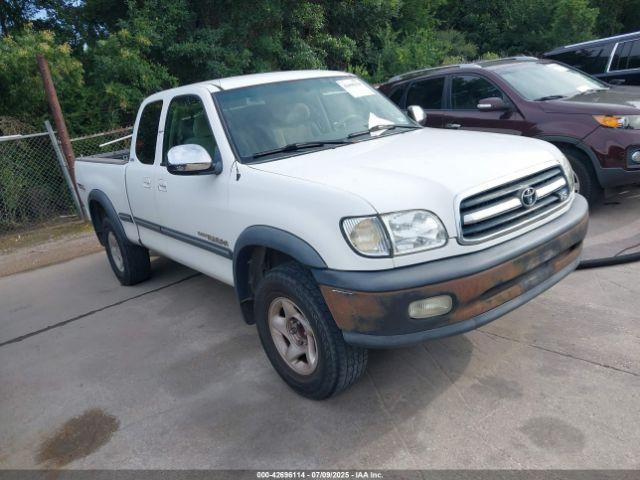 Salvage Toyota Tundra