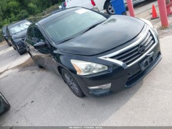  Salvage Nissan Altima