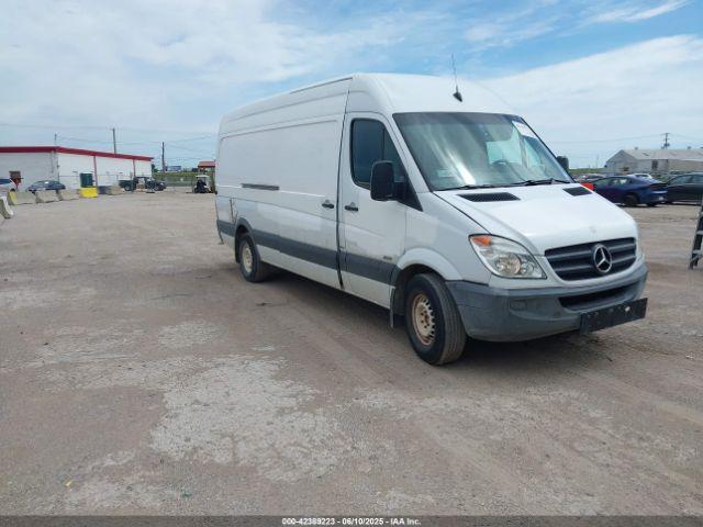  Salvage Mercedes-Benz Sprinter 2500