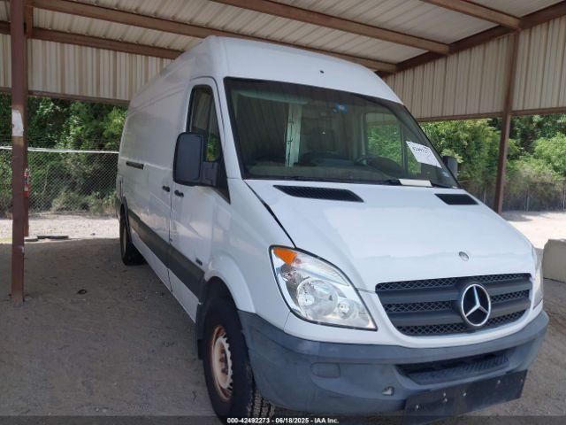  Salvage Mercedes-Benz Sprinter 2500
