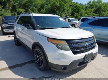  Salvage Ford Explorer