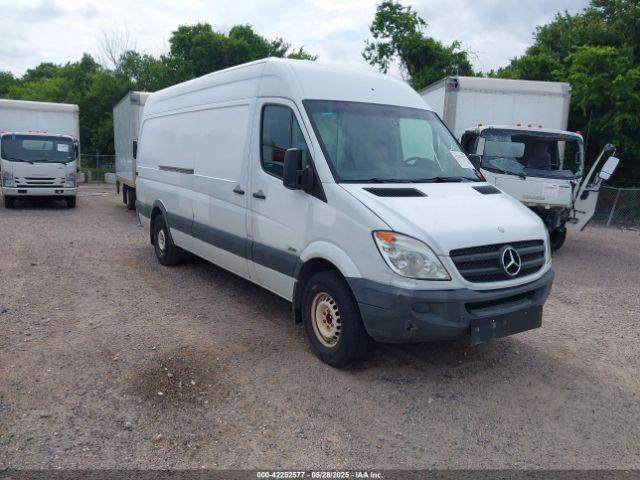  Salvage Mercedes-Benz Sprinter 2500