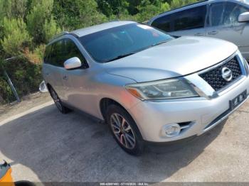  Salvage Nissan Pathfinder