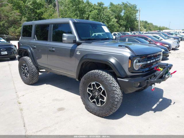  Salvage Ford Bronco