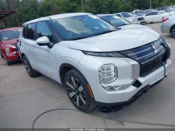 Salvage Mitsubishi Outlander