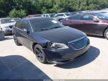  Salvage Chrysler 200