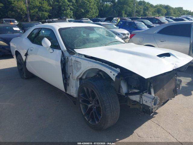  Salvage Dodge Challenger
