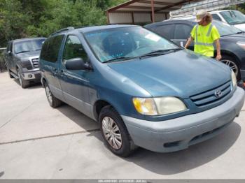  Salvage Toyota Sienna
