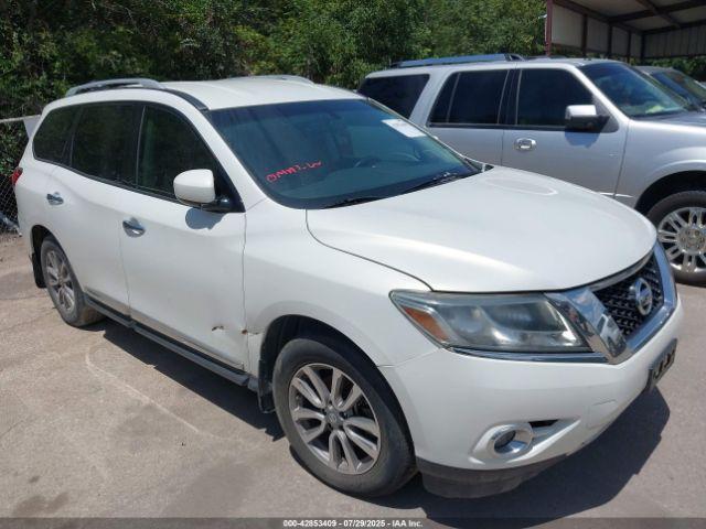 Salvage Nissan Pathfinder