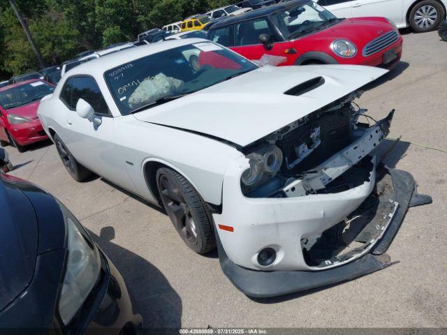  Salvage Dodge Challenger