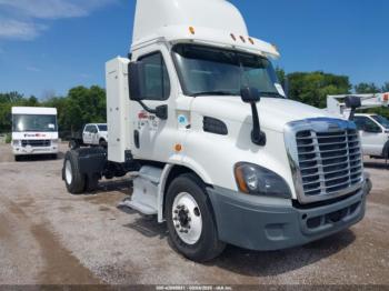  Salvage Freightliner Cascadia 113