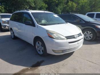  Salvage Toyota Sienna