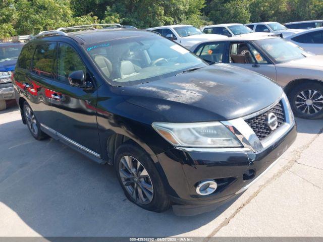  Salvage Nissan Pathfinder