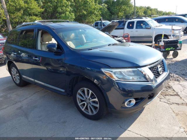 Salvage Nissan Pathfinder