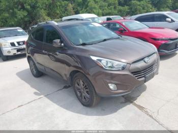  Salvage Hyundai TUCSON
