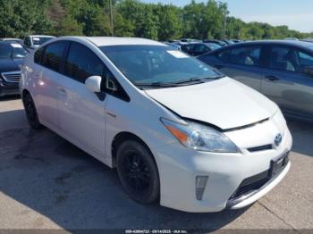 Salvage Toyota Prius