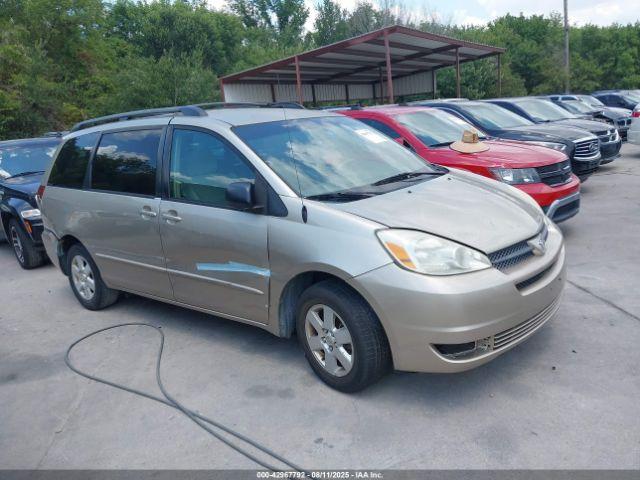  Salvage Toyota Sienna