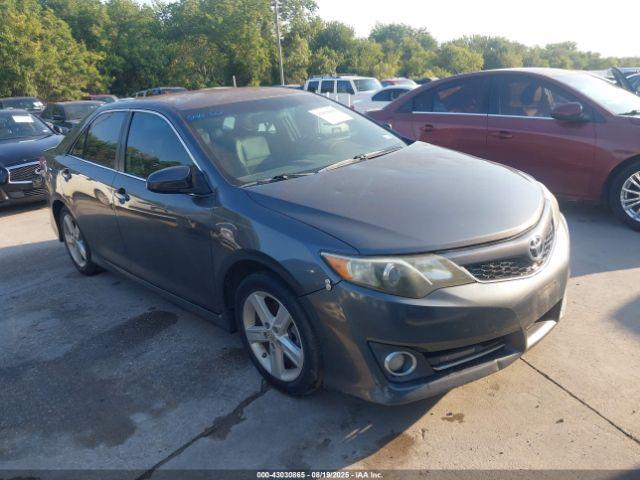  Salvage Toyota Camry