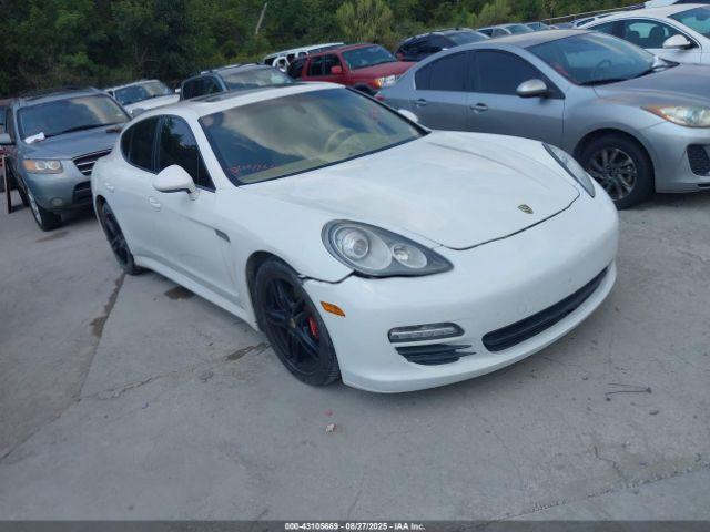  Salvage Porsche Panamera