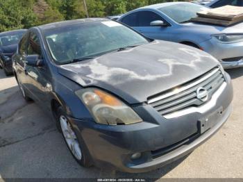  Salvage Nissan Altima