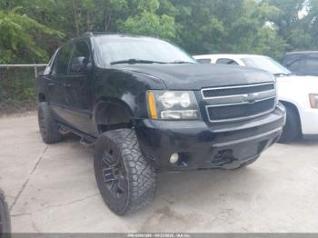  Salvage Chevrolet Avalanche 1500