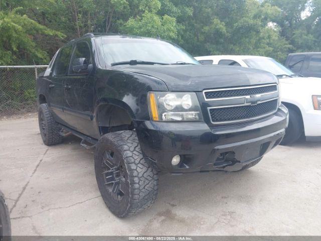  Salvage Chevrolet Avalanche 1500