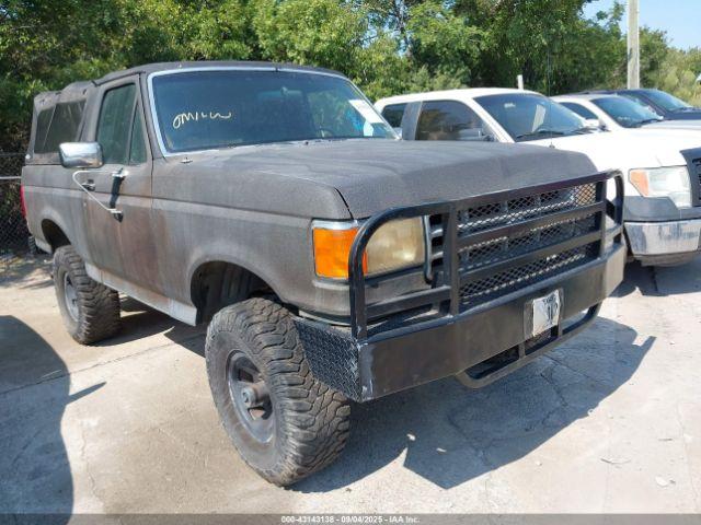  Salvage Ford Bronco
