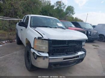  Salvage Chevrolet Silverado 2500