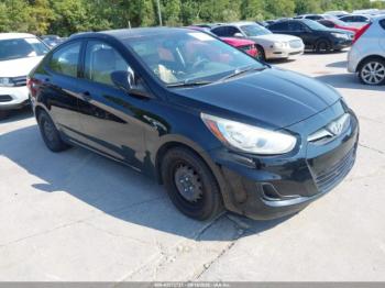  Salvage Hyundai ACCENT