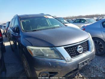 Salvage Nissan Pathfinder