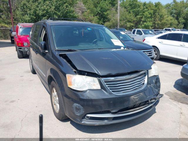  Salvage Chrysler Town & Country