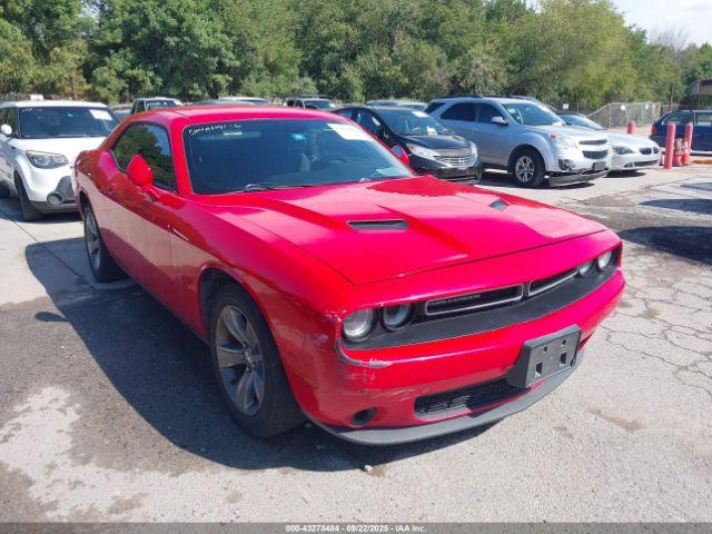  Salvage Dodge Challenger