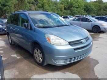  Salvage Toyota Sienna