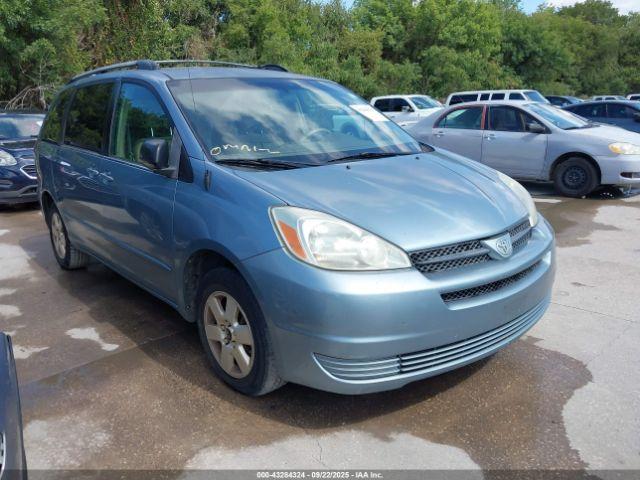  Salvage Toyota Sienna
