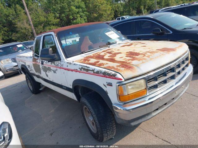  Salvage Dodge Dakota
