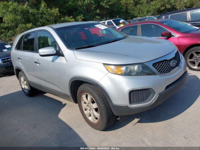  Salvage Kia Sorento